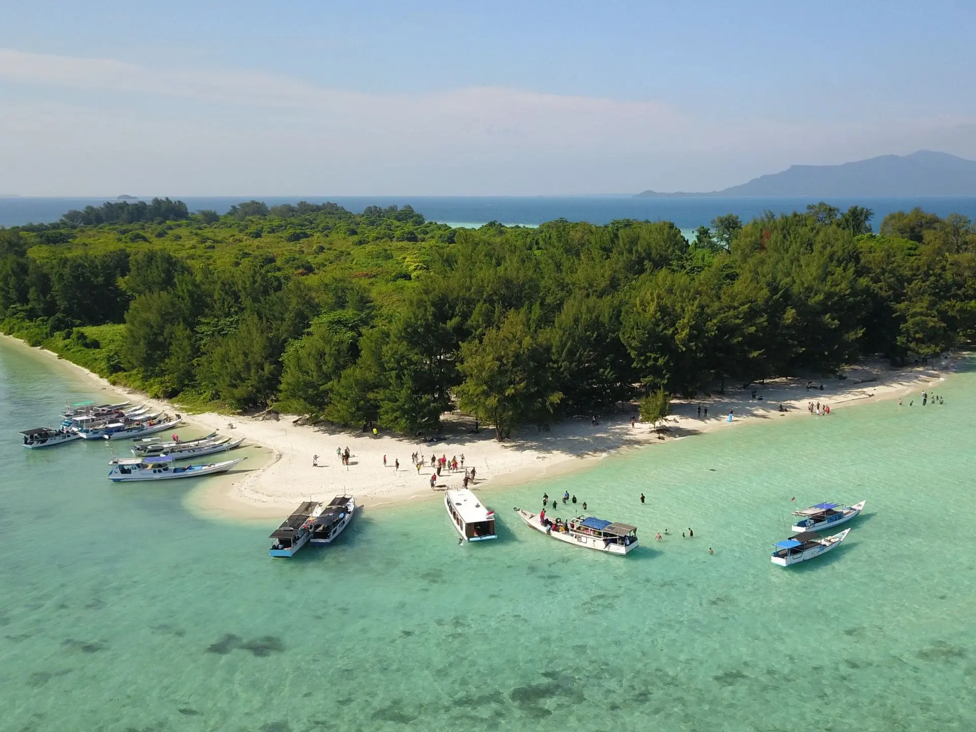 Island hopping in Karimunjawa